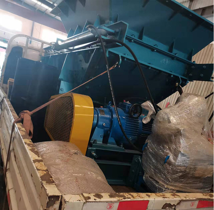 山东矿安生产的GLD皮带给煤机装车发货