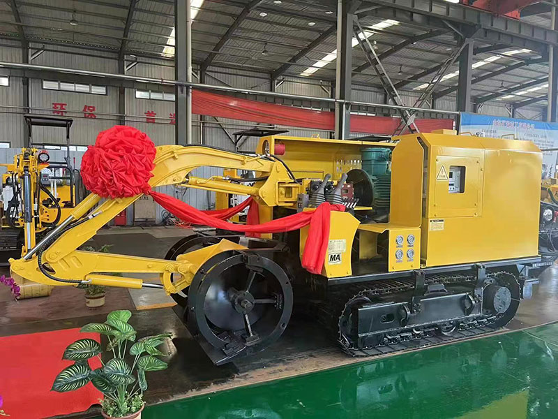 山东矿安重工生产的煤矿用清仓机装车发货