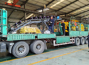 山东矿安重工有限公司生产的矿用扒渣机和二运皮带机装车发货